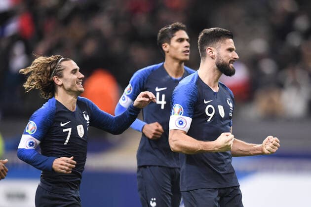 Fußball, EM-Qualifikation, Frankreich - Moldawien 09 OLIVIER GIROUD (FRA) - 07 ANTOINE GRIEZMANN (FRA) - JOIE FOOTBALL : France vs Moldavie - Qualifications Euro 2020 - 14 11 2019 AnthonyBIBARD FEP Panoramic 