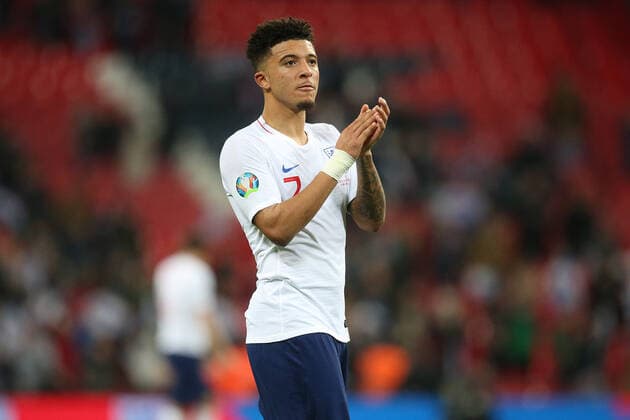England v Montenegro UEFA EURO, EM, Europameisterschaft,Fussball 2020 Qualifiers Jadon Sancho of England applauds the fans at the end of the UEFA Euro 2020 Qualifiers match at Wembley Stadium, London Content Not Available For UK Newspapers Copyright: xPaulxChestertonx FIL-13867-0212