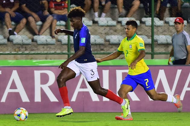 FuÃŸball, U17 WM, Brasilien - Frankreich 14th November 2019; Bezerrao Stadium, Brasilia, Distrito Federal, Brazil; FIFA U-17 World Cup Semi Final 2019, France versus Brazil; Tomothee Pembele of France and Henri of Brazil - Editorial Use  ActionPlus12188069 AdrianxMacias