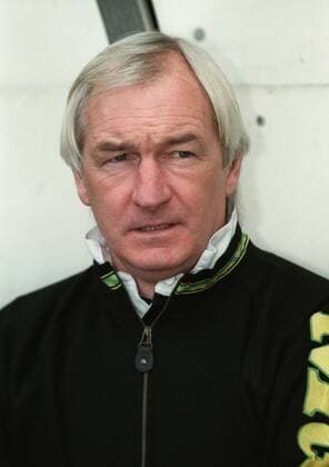 Fußball, Trainerhistorie Norwich City von 1905 bis heute Mike Walker Norwich City FC Manager 11 February 1997  Copyright: MaryxEvansxAllstarxRichardxSellers 12116711 editorial use only