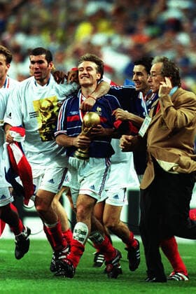 Deschamps & Zidane With Trophy Brazil V France 12 July 1998  Copyright: MaryxEvansxAllstarxStewartxKendall 12129403 editorial use only