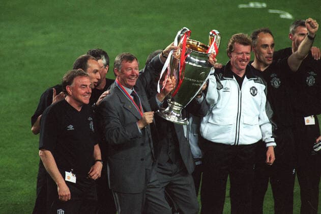 Alex Ferguson With Trophy Manchester United, ManU Bayern Munich 26 May 1999  Copyright: MaryxEvansxAllstarxDavidxDavies 12139049 editorial use only