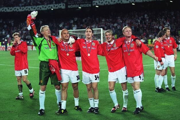 Schmeichel & Team-Mates Bayern Munich V Manchester United, ManU 26 May 1999  Copyright: MaryxEvansxAllstarxRichardxSellers 12139191 editorial use only