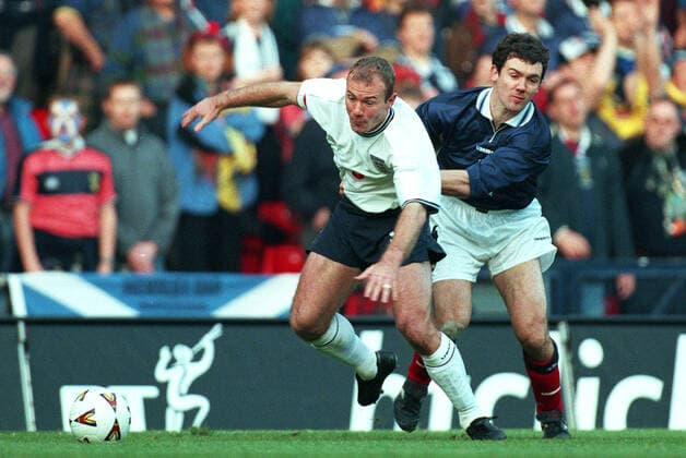 Alan Shearer, Christian Dailly Scotland V England 13 November 1999  Copyright: MaryxEvansxAllstarxRichardxSellers 12143495 editorial use only