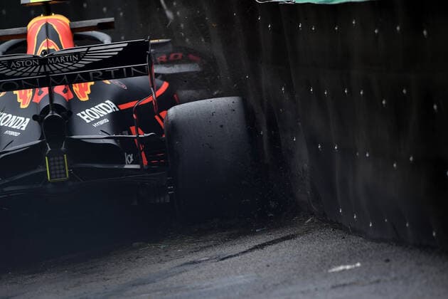 FORMULA 1 HEINEKEN GRANDE PRÃäMIO DO BRASIL 2019 15.11.2019, Autodromo Jose Carlos Pace, Interlagos, FORMULA 1 HEINEKEN GRANDE PRÃäMIO DO BRASIL 2019 , im Bild Unfall von Alexander Albon (GBR 23), Aston Martin Red Bull Racing