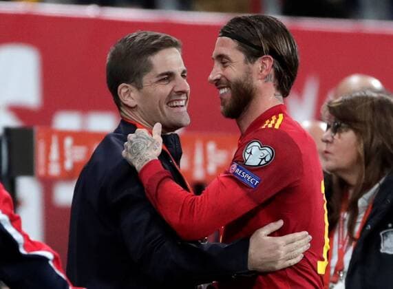 Spain s head coach Robert Moreno (L) and defender Sergio Ramos react during a UEFA EURO, EM, Europameisterschaft,Fussball 2020 qualifying group F soccer match between Spain and Malta at the Ramon de Carranza stadium in Cadiz, Andalusia, Spain, 15 November 2019. Spain vs Malta !ACHTUNG: NUR REDAKTIONELLE NUTZUNG!  Copyright: xJULIOxMUÑOZx GRAF9874 20191115-637094548461621496