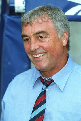 Fußball, Trainerhistorie FC Burnley von 1896 bis heute Stan Ternent Burnley FCManager Bolton Wanderers V Burnley Reebok Stadium, Bolton, England 12 August 2000  Copyright: AllstarxPicturexLibrary 12179529 editorial use only