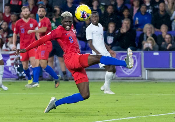 ORLANDO, FL - NOVEMBER 15: the United States forward Gyasi Zardes (9) try to score a goal during the CONCACAF Nations League soccer match between the Canada and United States on November 15, 2019 at Explorer Stadium in Orlando, FL. (Photo by Andrew Bershaw Icon Sportswire) SOCCER: NOV 15 CONCACAF Nations League - USA v Canada Icon1911150857