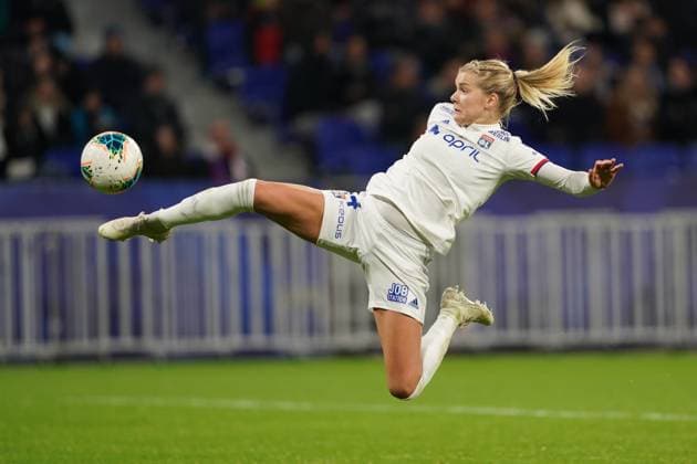 LYON, FRANCE - NOVEMBER 16: Ada Hegerberg of Olympique Lyonnais close to scoring during the Division 1 Feminine football match between Olympique Lyonnais and Paris St. Germain at Groupama Stadium on November 16, 2019 in Lyon, France (Photo by Daniela Porcelli SPP) Olympique Lyonnais vs Paris St. Germain - Division 1 Feminine 