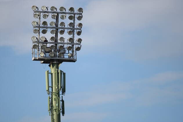 16.11.2019, xklex, Fussball Oberliga Rheinland-Pfalz Saar, TuS Koblenz - VfR Wormatia Worms emspor, v.l. Flutlicht, Fußballstadion, Koblenz, Stadion Oberwerth, Flutlichtmasten (DFL DFB REGULATIONS PROHIBIT ANY USE OF PHOTOGRAPHS as IMAGE SEQUENCES and or QUASI-VIDEO) Koblenz
