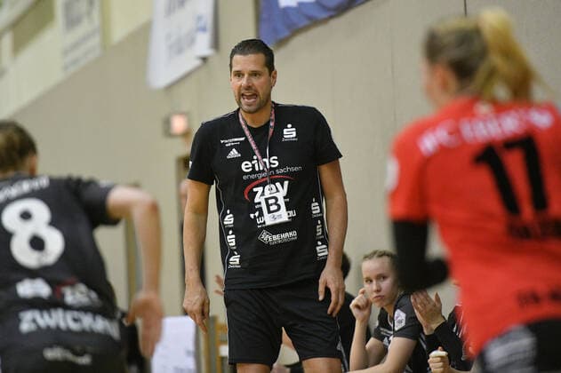 Norman Rentsch (Trainer, BSV Sachsen Zwickau), BSV Sachsen Zwickau vs. TG Nuertingen, 2. Handball-Bundesliga, Frauen, 16.11.2019, BSV Sachsen Zwickau vs. TG Nuertingen, 2. Handball-Bundesliga, Frauen, 16.11.2019 Zwickau Copyright: xBertxHarzer xEibner-xPressefotox