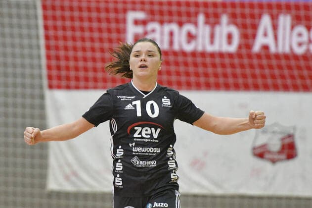 Katarina Pavlovic (BSV Sachsen Zwickau) jubelt, BSV Sachsen Zwickau vs. TG Nuertingen, 2. Handball-Bundesliga, Frauen, 16.11.2019, BSV Sachsen Zwickau vs. TG Nuertingen, 2. Handball-Bundesliga, Frauen, 16.11.2019 Zwickau Copyright: xBertxHarzer xEibner-xPressefotox