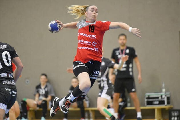 Sarolta Selmeci (TG Nuertingen), BSV Sachsen Zwickau vs. TG Nuertingen, 2. Handball-Bundesliga, Frauen, 16.11.2019, BSV Sachsen Zwickau vs. TG Nuertingen, 2. Handball-Bundesliga, Frauen, 16.11.2019 Zwickau Copyright: xBertxHarzer xEibner-xPressefotox