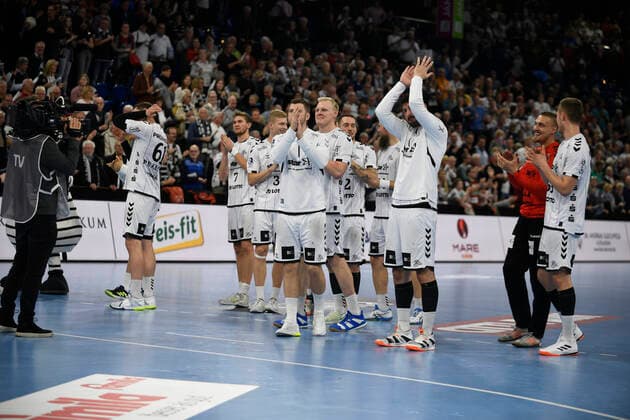 Großer Jubel beim THW Kiel,, Handball-Bundesliga, Liqui-Moly-HBL, Männer, 13. Spieltag, TSV Hannover-Burgdorf), 17.11.19 Kiel Sparkassen Arena Schleswig-Holstein Germany