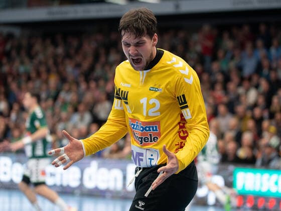 Daniel Rebmann (Frisch Auf Goeppingen 12), Frisch Auf Göppingen vs. HBW Balingen-Weilstetten, 1. Bundesliga, Handball, Herren, 17.11.2019 Frisch Auf Göppingen vs. HBW Balingen-Weilstetten, 1. Bundesliga, Handball, Herren, 17.11.2019 Göppingen Copyright: xSchmidtx Eibner-Pressefotox EP_mst