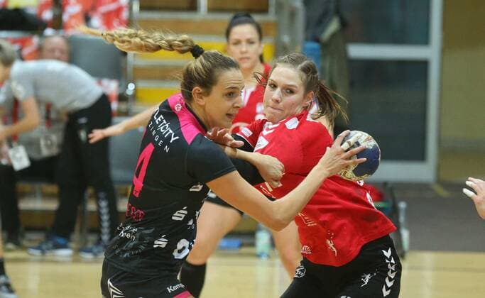 Handball TSV Bayer, Elfen Rot 14 NIEDERWIESER , Anika TSV Bayer 04 Leverkusen - TusSies Metzingen Leverkusen Copyright: xMiseriusx Eibner-Pressefotox EP_mis