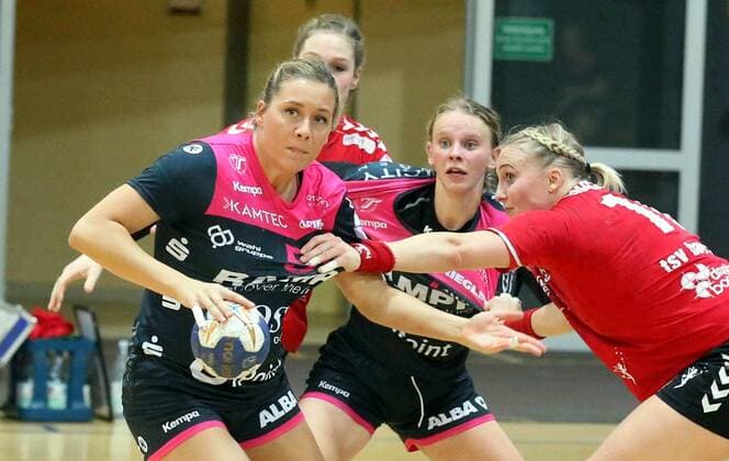 Handball TSV Bayer, Elfen Rot 5 Delaila Amega (5) TSV Bayer 04 Leverkusen - TusSies Metzingen Leverkusen Copyright: xMiseriusx Eibner-Pressefotox EP_mis