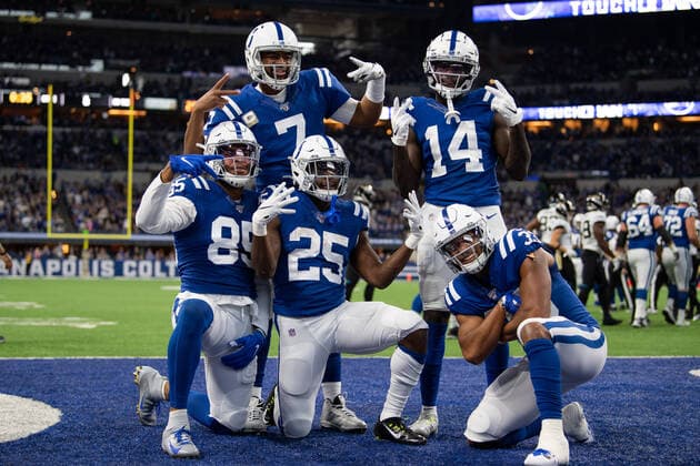 INDIANAPOLIS, IN - NOVEMBER 17: Indianapolis Colts running back Marlon Mack (25) celebrates a touchdown during the NFL, American Football Herren, USA game between the Jacksonville Jaguars and the Indianapolis Colts on November 17, 2019 at Lucas Oil Stadium, in Indianapolis, IN. (Photo by Zach Bolinger Icon Sportswire) NFL: NOV 17 Jaguars at Colts Icon19111700770