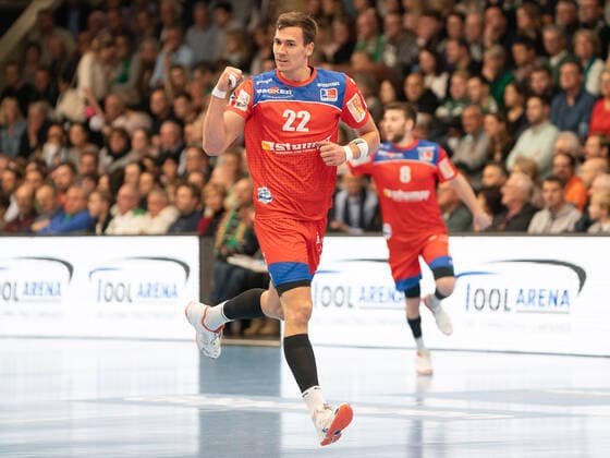 Jona Schoch (HBW Balingen-Weilstetten 22), Frisch Auf Göppingen vs. HBW Balingen-Weilstetten, 1. Bundesliga, Handball, Herren, 17.11.2019 Frisch Auf Göppingen vs. HBW Balingen-Weilstetten, 1. Bundesliga, Handball, Herren, 17.11.2019 Göppingen Copyright: xEibner-Pressefotox EP_mst