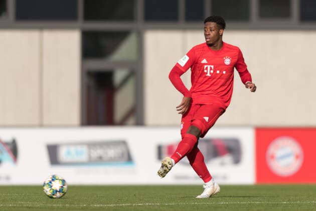 Fußball, UEFA Youth League, FC Bayern München - Olympiacos FC Im Bild Bright Akwo ARREY-MBI (FC Bayern München, 4). München FC Bayern Campus Bayern Deutschland *** Football, UEFA Youth League, FC Bayern Munich Olympiacos FC In picture Bright Akwo ARREY MBI FC Bayern Munich, 4 Munich FC Bayern Campus Bayern Germany Copyright: Passion2Press MarkusxFischerx