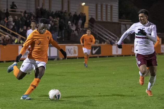 s GRAVENZANDE, 19-11-2019 , Sportpark Juliana stadium , Friendly match Netherlands O19 vs Mexico O19, season 2019 2020.Oranje O19 player Eros Maddy during the match Oranje O19 vs Mexico O19 OranjeO19 - MexicoO19 (friendly)  x5315507x Copyright: