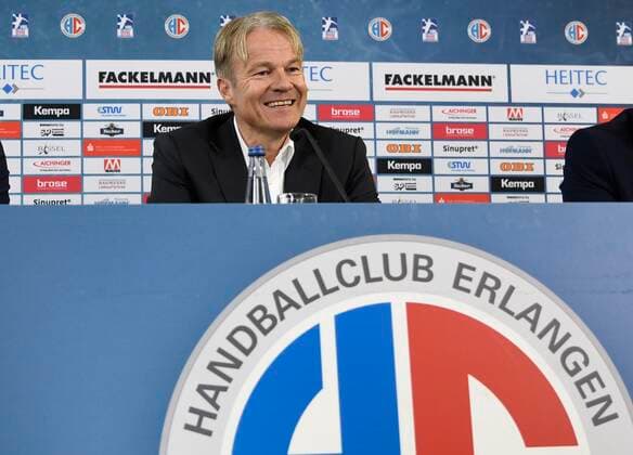 20.11.2019 - Handball - 1. Bundesliga - Saison 2019 2020 - HC Erlangen HCE - Pressekonferenz Pressetermin Medientermin - Bekanntgabe Michael Haaß als neuer Cheftrainer für die kommende Saison - - Dr. Carsten Bissel (Aufsichtsratsvorsitzender des HC Erlangen)