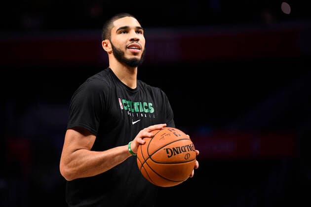 LOS ANGELES, CA - NOVEMBER 20: Boston Celtics Forward Jayson Tatum (0) works out before a NBA, Basketball Herren, USA game between the Boston Celtics and the Los Angeles Clippers on November 20, 2019 at STAPLES Center in Los Angeles, CA. (Photo by Brian Rothmuller Icon Sportswire) NBA: NOV 20 Celtics at Clippers Icon191120001