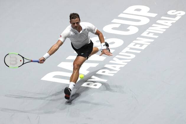 Sport Bilder des Tages Canadian tennis player Vasek Pospisil in action against Australian John Millman during the quarterfinals of the Davis Cup Madrid Finals held at the Caja Magica tennis venue in Madrid, Spain, 21 November 2019. Davis Cup Madrid Finals: Canada vs. Australia !ACHTUNG: NUR REDAKTIONELLE NUTZUNG!  Copyright: xKikoxHuescax GRAF3718 20191121-637099624787451781