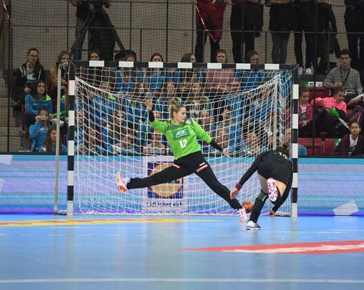 Dinah Eckerle (Deutschland), Deutschland - Montenegro, Testspiel Handball Frauen-Nationalmannschaft, SCHARRena Stuttgart, 21.11.2019. Deutschland - Montenegro, Testspiel Handball Frauen-Nationalmannschaft, SCHARRena Stuttgart, 21.11.2019 Stuttgart Copyright: xMemmlerx Eibner-Pressefotox EP_mmr