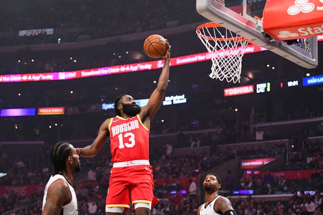 LOS ANGELES, CA - NOVEMBER 22: Houston Rockets Guard James Harden (13) goes up for a layup during a NBA, Basketball Herren, USA game between the Houston Rockets and the Los Angeles Clippers on November 22, 2019 at STAPLES Center in Los Angeles, CA. (Photo by Brian Rothmuller Icon Sportswire) NBA: NOV 22 Rockets at Clippers Icon191122038
