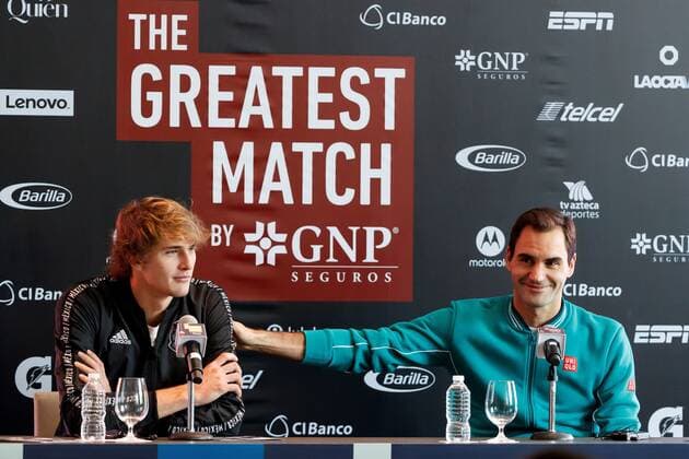 Swiss tennis player Roger Federer (R) and German Alexander Zverev (L) participate in a press conference, PK, Pressekonferenz in Mexico City, Mexico, 23 November 2019. The bullring of Mexico, the one with the highest capacity in the world, will become a tennis court on Saturday for a few hours for an exhibition between Roger Federer, world number 3, and the German Alexander Zverev, seven of the world ranking. The bullring of Mexico is transformed for an exhibition of Federer !ACHTUNG: NUR REDAKTIONELLE NUTZUNG!  Copyright: xJoséxMéndezx(es-ES)x AME8871 20191123-637101318462657621