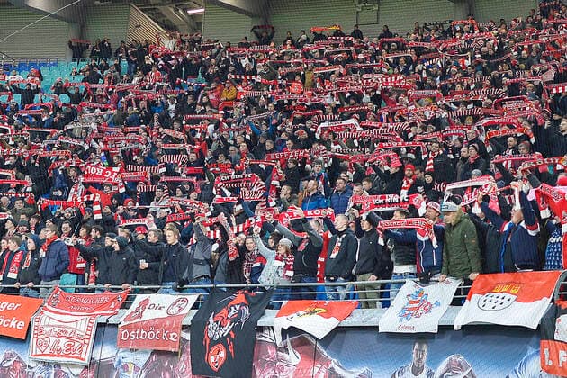 Fußball Bundesliga, Saison 2019 2020, 12. Spieltag, RB Leipzig vs. 1. FC Köln (23.11.2019) Fans vom 1.FC Koeln beim Bundesliga-Spiel Leipzig gegen Köln (23.11.2019) Leipzig Sachsen Deutschland Red-Bull Arena *** Football Bundesliga, Season 2019 2020, 12 Matchday, RB Leipzig vs. 1 FC Köln 23 11 2019 Fans of 1 FC Koeln at the Bundesliga match Leipzig vs. Köln 23 11 2019 Leipzig Sachsen Deutschland Red Bull Arena