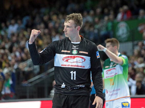 23.11.2019, xovx, Handball Bundesliga, HSG Wetzlar - TSV GWD Minden emspor, Angriff Minden, Jubel bei Till Klimpke (HSG Wetzlar), Freisteller. (DFL DFB REGULATIONS PROHIBIT ANY USE OF PHOTOGRAPHS as IMAGE SEQUENCES and or QUASI-VIDEO) Wetzlar