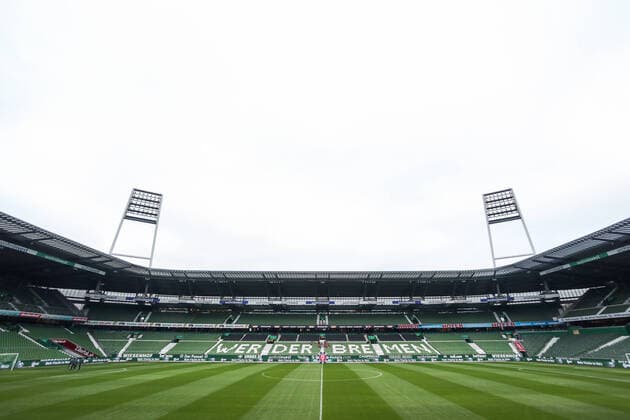 23.11.2019, Fussball, Saison 2019 2020, Bundesliga, 12. Spieltag - SV Werder Bremen - FC Schalke 04, Bremer Weserstadion DFL REGULATIONS PROHIBIT ANY USE OF PHOTOGRAPHS AS IMAGE SEQUENCES AND OR QUASI-VIDEO. Bremen Weserstadion NRW Deutschland xRHR-FOTO TRx