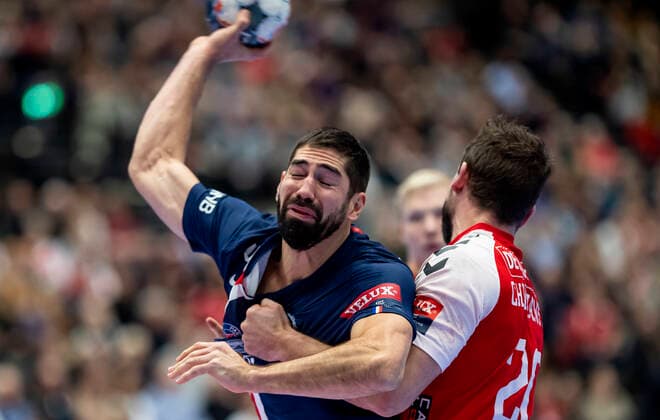 CL herrehaandbold: Aalborg Handbold - Paris Saint-Germain i Jutlander Bank Arena i Aalborg soendag den 24. november 2019 Nikola Karabatic (44) og Mads Christiansen (20) Aalborg. , Aalborg Copyright: FotografxRenéxSchütze RenéxSchützex cop106 spdk20191124-174449-L