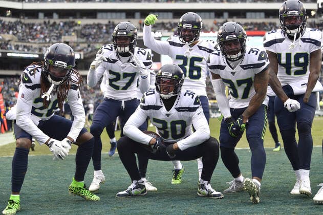 Bilder des Jahres 2019, Sport 11 November Sport Bilder des Tages Seattle Seahawks strong safety Bradley McDougald (30) celebrates after intercepting the ball during the first half against the Philadelphia Eagles at Lincoln Financial Field in Philadelphia on Nov. 24, 2019.  PHI20191124112 DERIKxHAMILTON