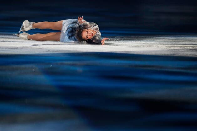 Bilder des Jahres 2019, Sport 11 November Sport Bilder des Tages Alina Zagitova (RUS), NOVEMBER 24, 2019 - Figure skating, Eiskunstlauf : ISU Grand Prix of Figure Skating 2019 NHK Trophy, Gala Exhibition at Makomanai Sekisuiheim Ice Arena, Hokkaido, Japan. Noxthirdxpartyxsales  (117213726)