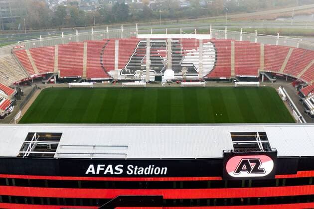ALKMAAR, 24-11-2019, The entire roof was removed from the AFAS AZ football stadium after the collapse at the end of August. Roof AZ football stadium from the air  x5421535x Copyright: