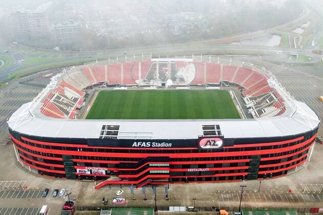 ALKMAAR, 24-11-2019, The entire roof was removed from the AFAS AZ football stadium after the collapse at the end of August. Roof AZ football stadium from the air  x5421540x Copyright:
