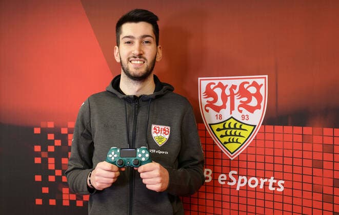 Stuttgart , eSports , Virtual Bundesliga , VfB Stuttgart , Burak Burak__May May *** Stuttgart , eSports , Virtual Bundesliga , VfB Stuttgart , Burak Burak May May