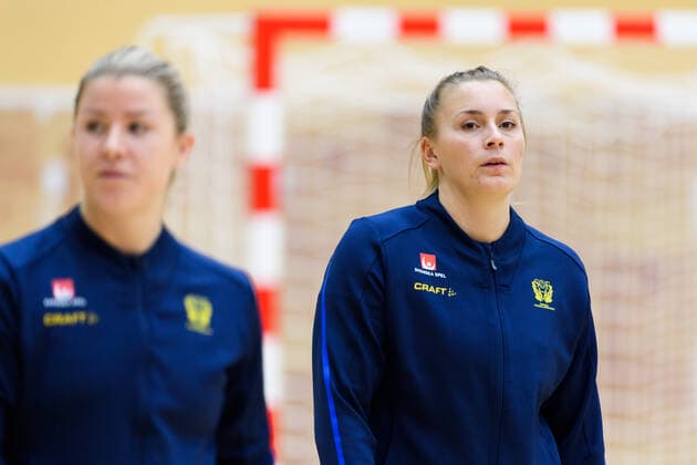191126 Isabelle Gullden of Sweden during warm up ahead of a friendly game between Sweden and Norway on November 26, 2019 in Fukuoka. Photo: Ludvig Thunman BILDBYRAN kod LT 35682 bbeng handboll women handball dam sverige sweden norge norway träningsmatch practice game test game vänskapsmatch Copyright: LUDVIGxTHUNMAN BB191126LT001