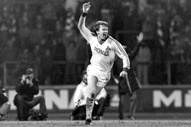 WOODCOCK Tony Team 1.FC Koeln erstes Spiel jubelt nach seinem Tor Fussball Bundesliga Saison 1979 - 1980 Spiel 1.FC Koeln - VfL Bochum am 30. 11. 1979 in Koeln *** WOODCOCK Tony Team 1 FC Cologne first game cheers after his goal soccer Bundesliga season 1979 1980 game 1 FC Cologne VfL Bochum 30 11 1979 in Cologne 