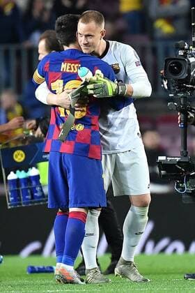 Barcelona, Camp Nou, 27.11.19, Champions League: FC Barcelona, Barca - Borussia Dortmund v.li. Lionel Messi (Barcelona) und Torwart Marc-Andre ter Stegen (Barcelona) Champions League: FC Barcelona - Borussia Dortmund Barcelona Copyright: xEibner-Pressefotox EP_eer
