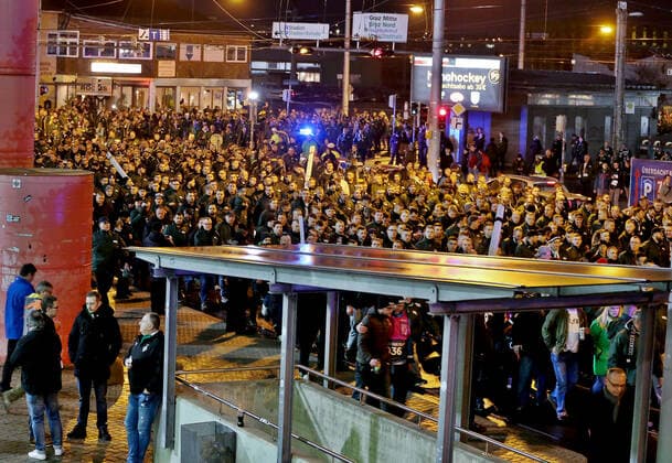 SOCCER - EL, WAC vs Gladbach GRAZ,AUSTRIA,28.NOV.19 - SOCCER - UEFA Europa League, group stage, WAC Wolfsberg vs Borussia Moenchengladbach. Image shows fans of Gladbach. GEPAxpictures xHansxOberlaender