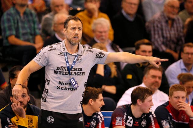 Foto : Aufregung bei Trainer Maik Machulla ( Flensburg ) Handball Herren 1. Bundesliga Do. 28.11.2019 SG Flensburg - Bergischer HC