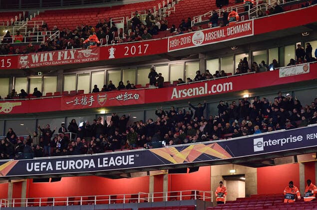 i28.11.2019, xkvx, Fussball Europa League, Arsenal London - Eintracht Frankfurt emspor, v.l. Frankfurt Fans jubeln celebrate the goal, Der Torjubel zum 1:2 (DFL DFB REGULATIONS PROHIBIT ANY USE OF PHOTOGRAPHS as IMAGE SEQUENCES and or QUASI-VIDEO) London