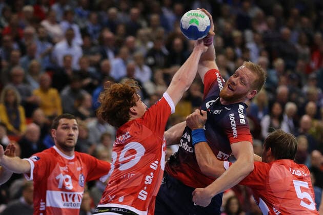SG Flensburg-Handewitt vs Bergischer HC, LIQUI-MOLY Handball Bundesliga, 28.11.2019; Flensburg Tomas Babak (Bergischer HC, 19), Lukas Stutzke (Bergischer HC, 39), Jim Gottfridsson (SG Flensburg-Handewitt, 24) Copyright: xBEAUTIFULxSPORTS MarioxM.xKobergx
