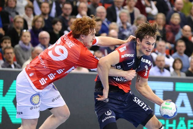 Sport Bilder des Tages SG Flensburg-Handewitt vs Bergischer HC, LIQUI-MOLY Handball Bundesliga, 28.11.2019; Flensburg Lukas Stutzke (Bergischer HC, 39) gegen Magnus Roed (SG Flensburg-Handewitt, 77) Copyright: xBEAUTIFULxSPORTS MarioxM.xKobergx
