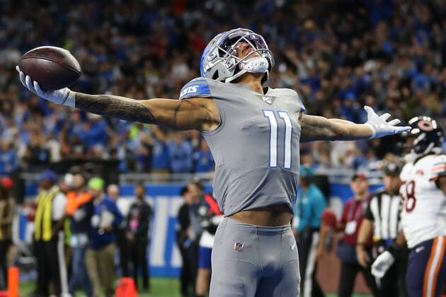 Bilder des Jahres 2019, Sport 11 November Sport Bilder des Tages DETROIT, MI - NOVEMBER 28: Detroit Lions wide receiver Marvin Jones (11) celebrates in the end zone after catching a pass and running for a touchdown during a regular season game between the Chicago Bears and the Detroit Lions on November 28, 2019 at Ford Field in Detroit, Michigan. (Photo by Scott W. Grau Icon Sportswire) NFL, American Football Herren, USA NOV 28 Bears at Lions Icon1911283192