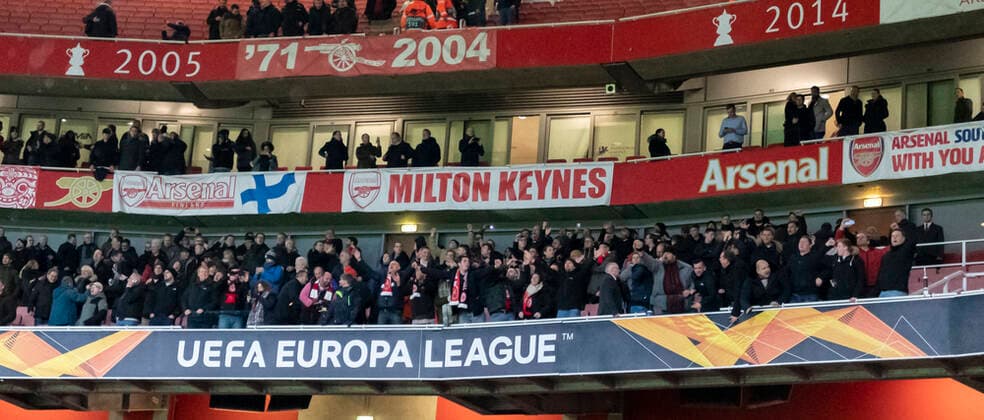 Europa League FC Arsenal - Eintracht Frankfurt am 28.11.2019 in London (Emirates Stadium), Germany, HMB Media Schumacher, bfischu, Saison 2019 20, Gruppenphase, 5. Spieltag - Bild: Fankurve Eintracht Fans in London (DFL DFB REGULATIONS PROHIBIT ANY USE OF PHOTOGRAPHS as IMAGE SEQUENCES and or QUASI-VIDEO) Copyright: HMBxMedia Schumacher